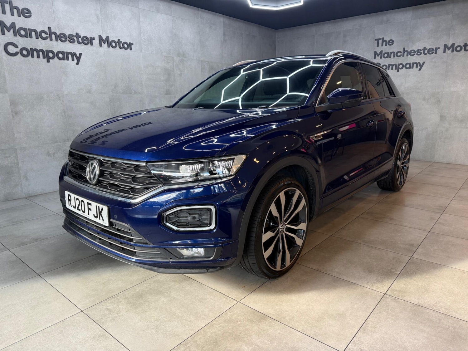 Used Volkswagen T-Roc 2020 for sale - 76360213: Photo 1