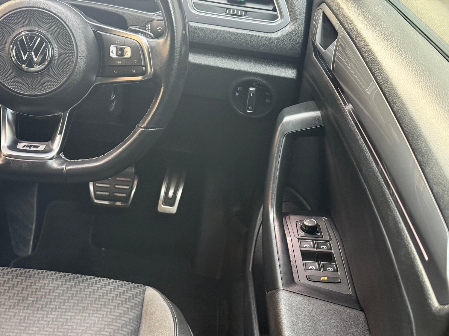 Used Volkswagen T-Roc 2020 for sale - 76360213: Photo 15