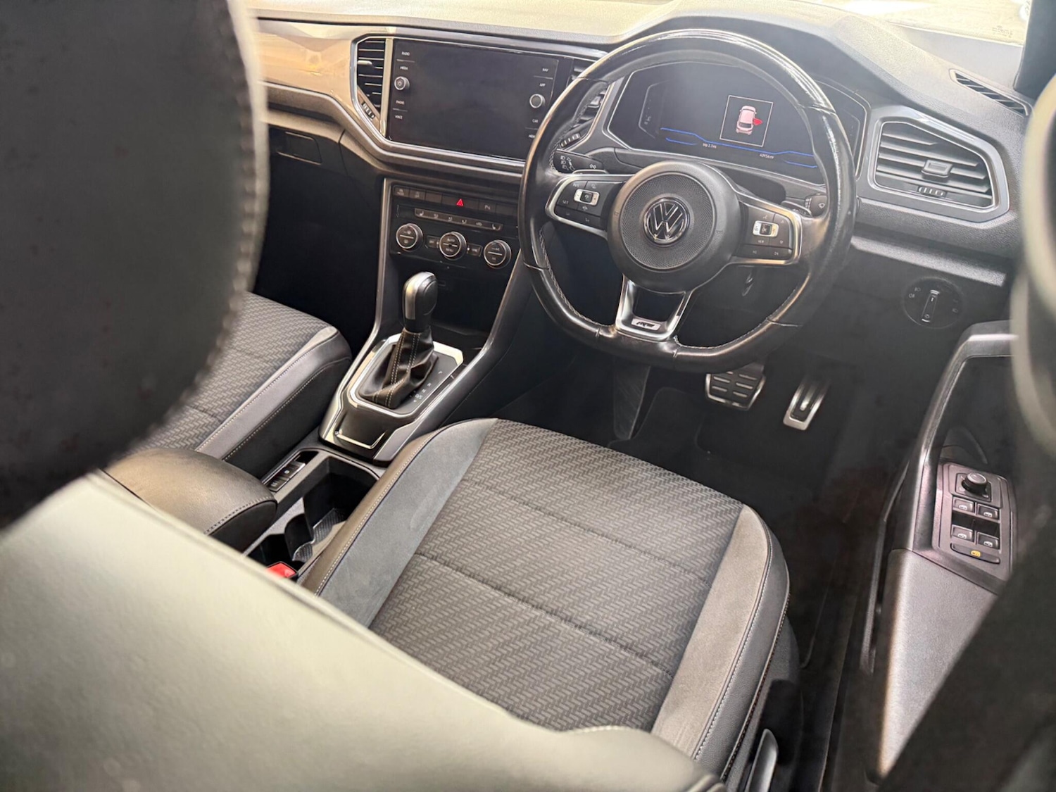 Used Volkswagen T-Roc 2020 for sale - 76360213: Photo 27