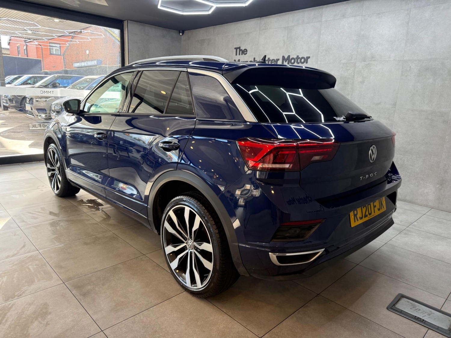 Used Volkswagen T-Roc 2020 for sale - 76360213: Photo 3