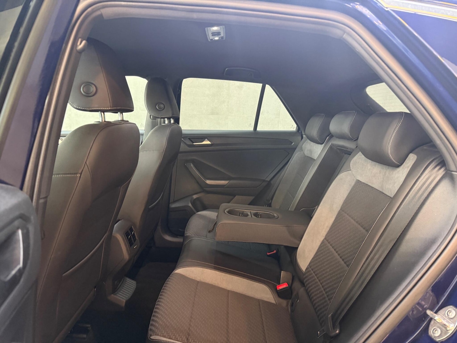 Used Volkswagen T-Roc 2020 for sale - 76360213: Photo 30