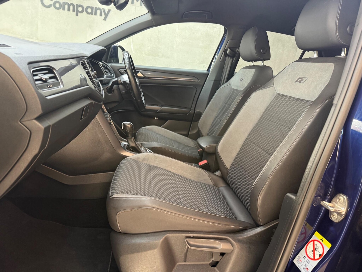 Used Volkswagen T-Roc 2020 for sale - 76360213: Photo 54