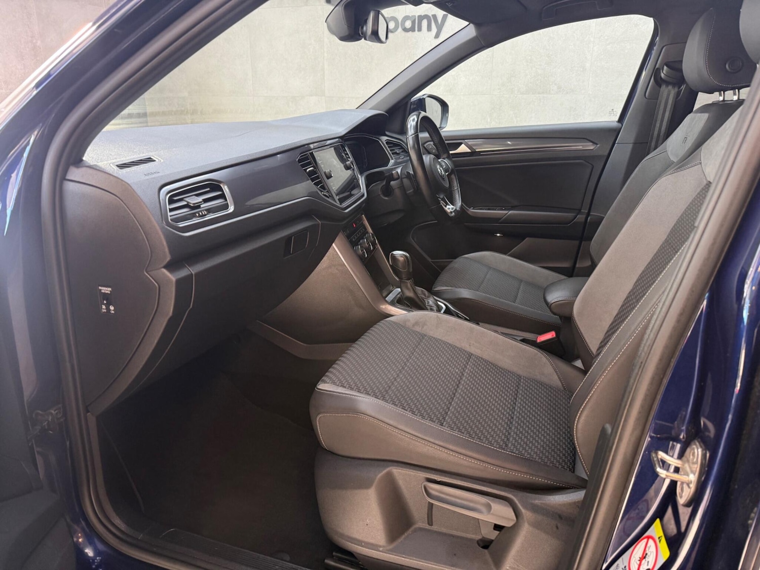 Used Volkswagen T-Roc 2020 for sale - 76360213: Photo 55