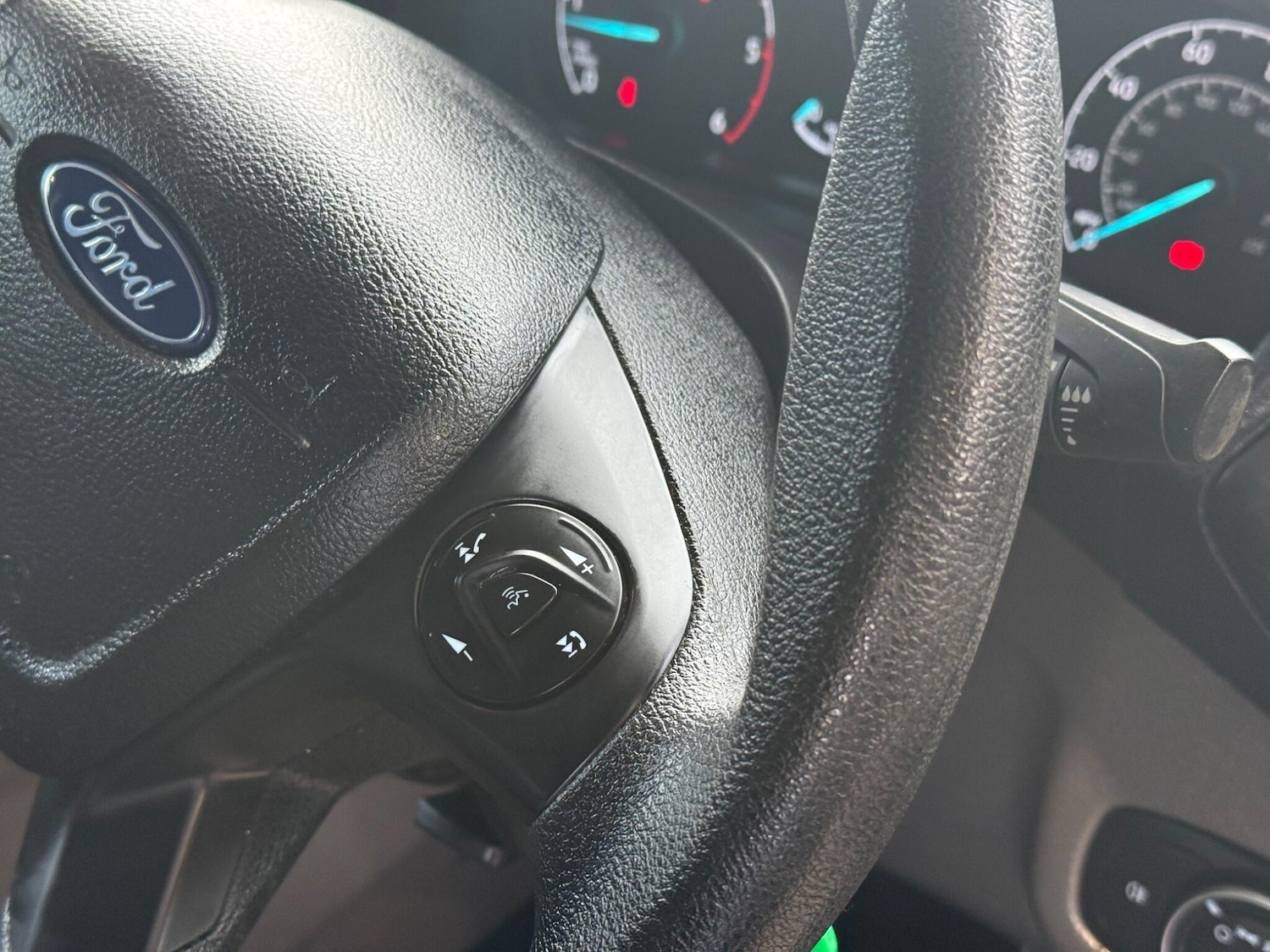 Used Ford Transit Connect 2019 for sale - 76606975: Photo 31