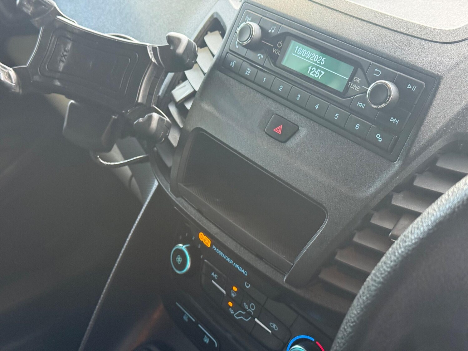 Used Ford Transit Connect 2019 for sale - 76606975: Photo 42