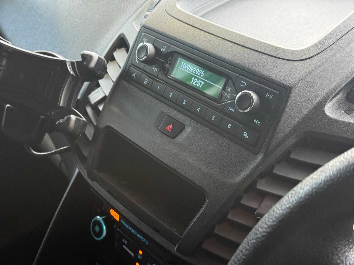 Used Ford Transit Connect 2019 for sale - 76606975: Photo 44