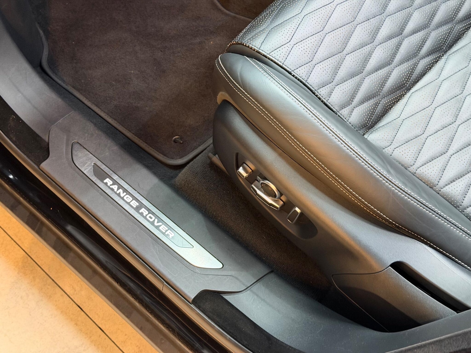 Used Land Rover Range Rover Velar 2019 for sale - 78156715: Photo 28