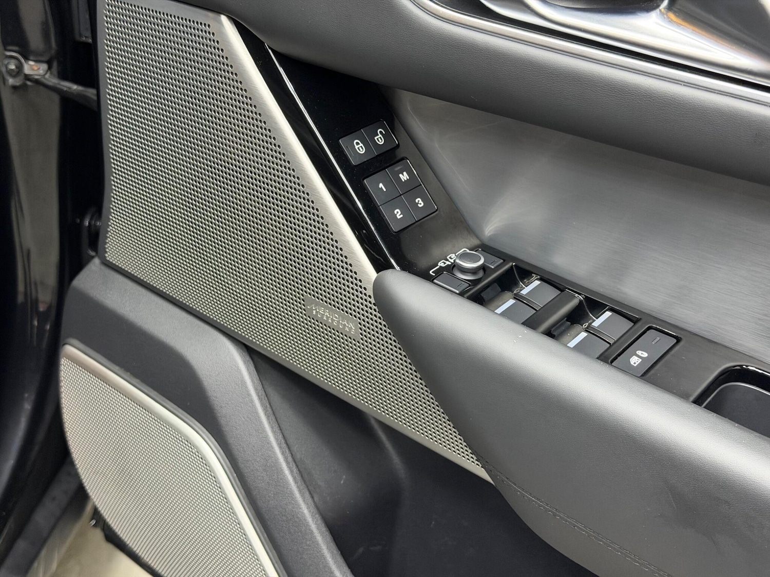 Used Land Rover Range Rover Velar 2019 for sale - 78156715: Photo 29