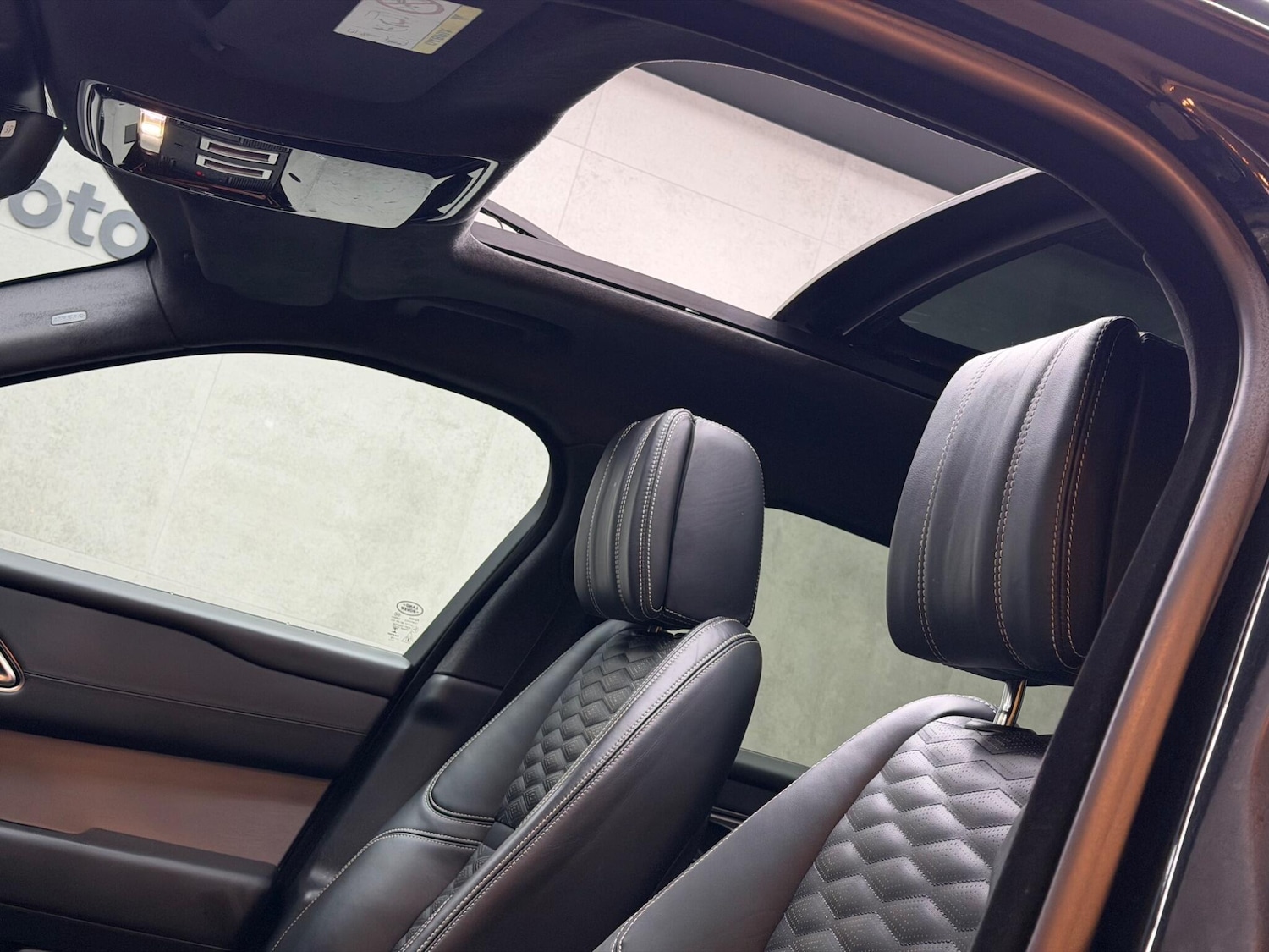 Used Land Rover Range Rover Velar 2019 for sale - 78156715: Photo 52