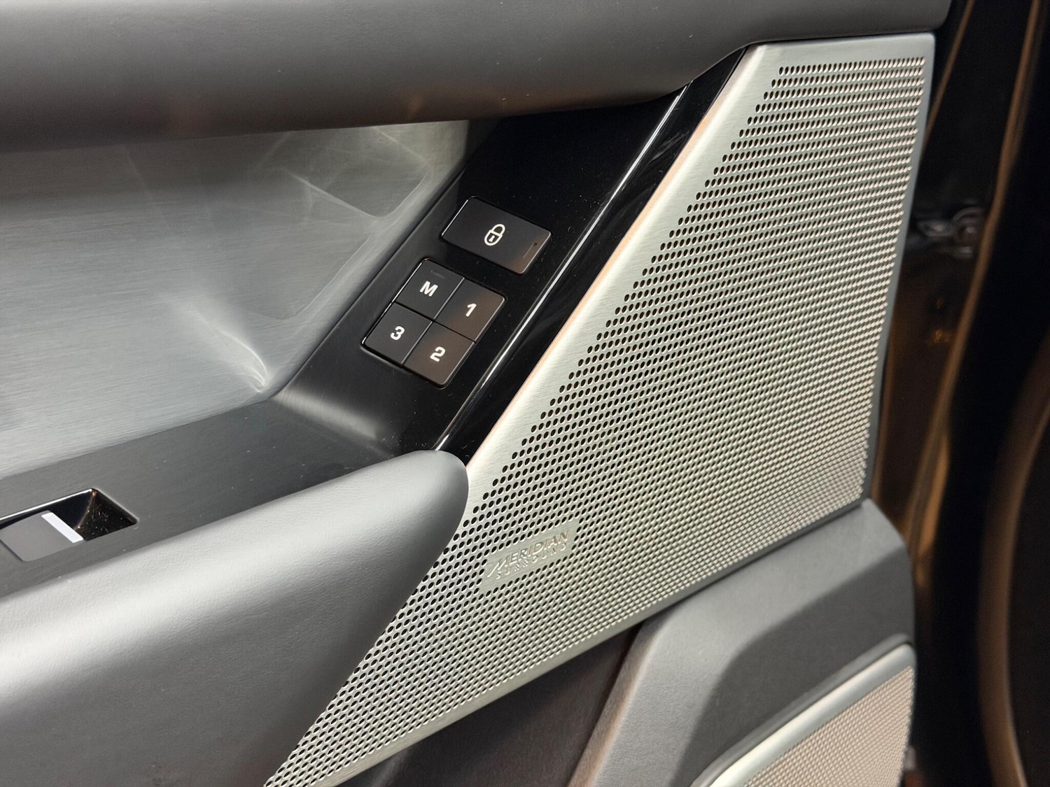 Used Land Rover Range Rover Velar 2019 for sale - 78156715: Photo 63