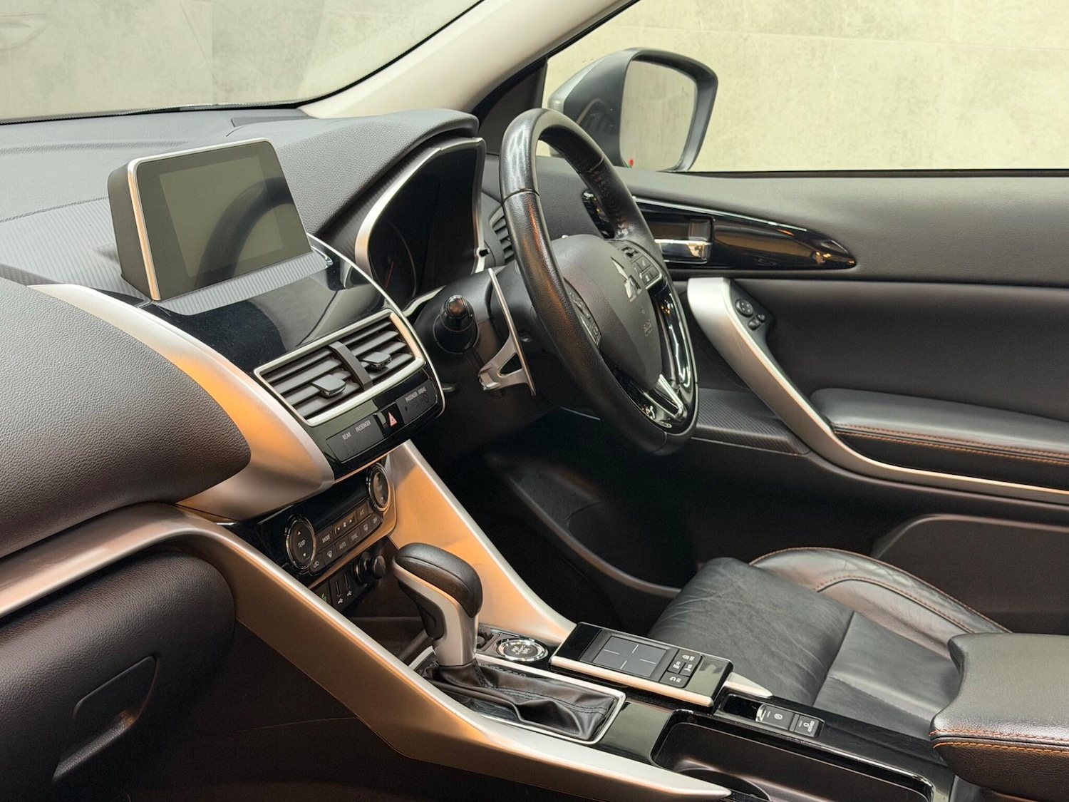 Used Mitsubishi Eclipse Cross 2019 for sale - 77050049: Photo 17