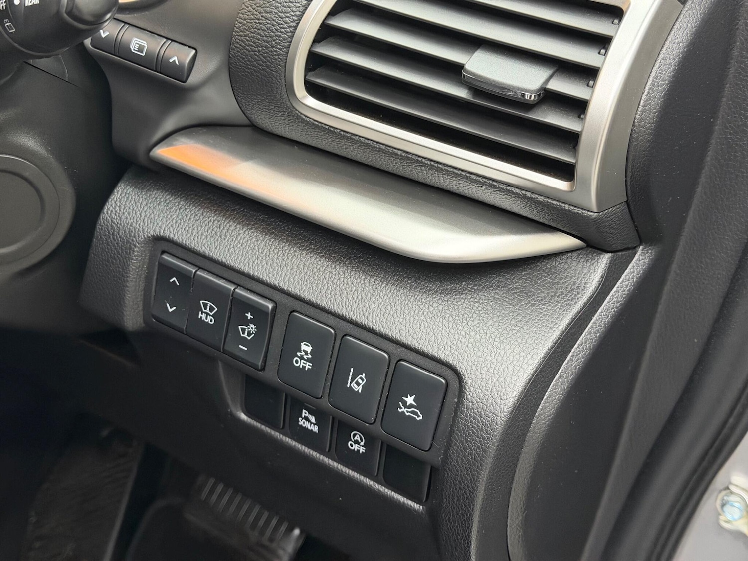 Used Mitsubishi Eclipse Cross 2019 for sale - 77050049: Photo 27