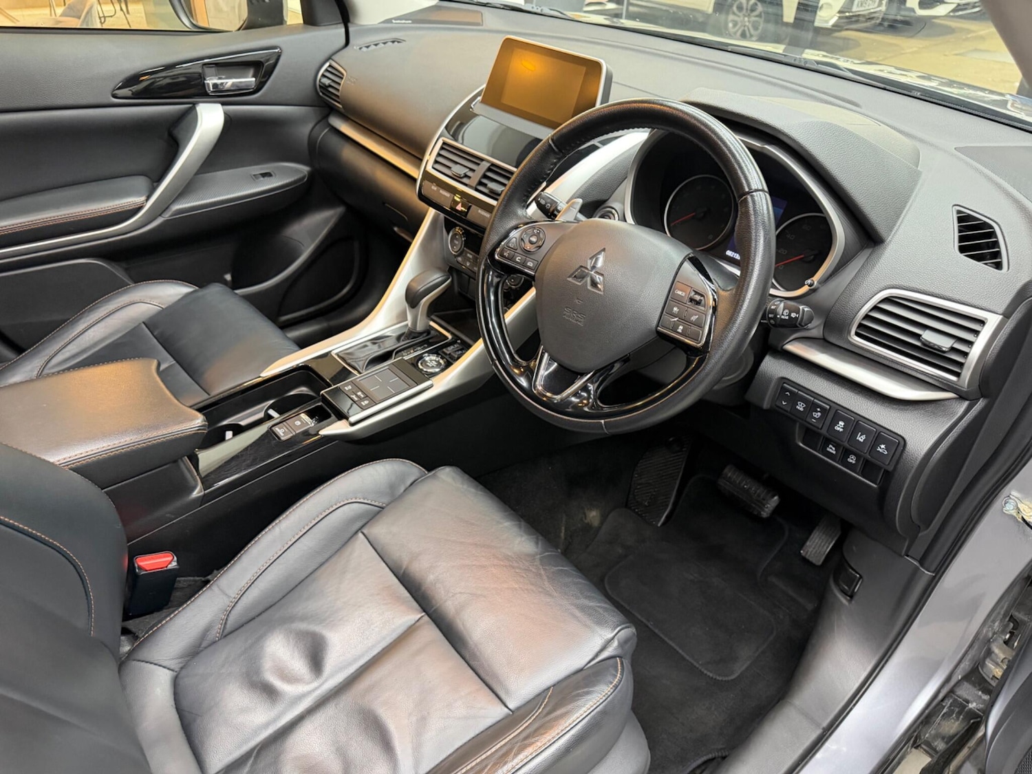 Used Mitsubishi Eclipse Cross 2019 for sale - 77050049: Photo 6