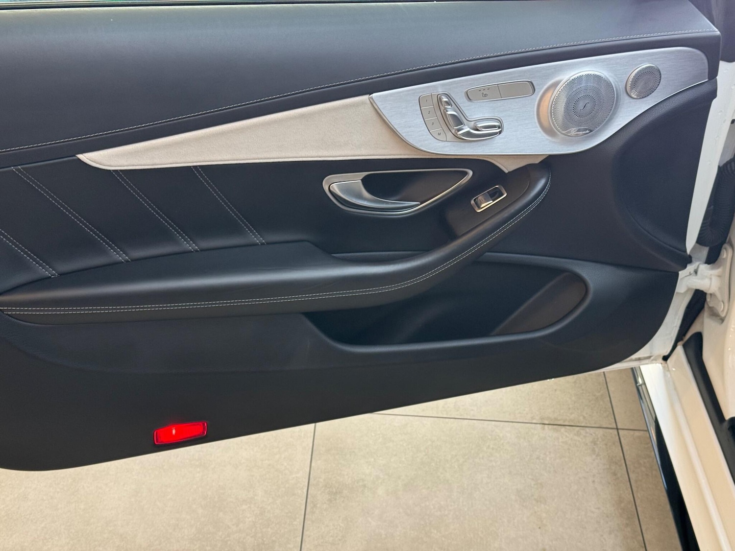 Used Mercedes-Benz C Class 2017 for sale - 76645347: Photo 32