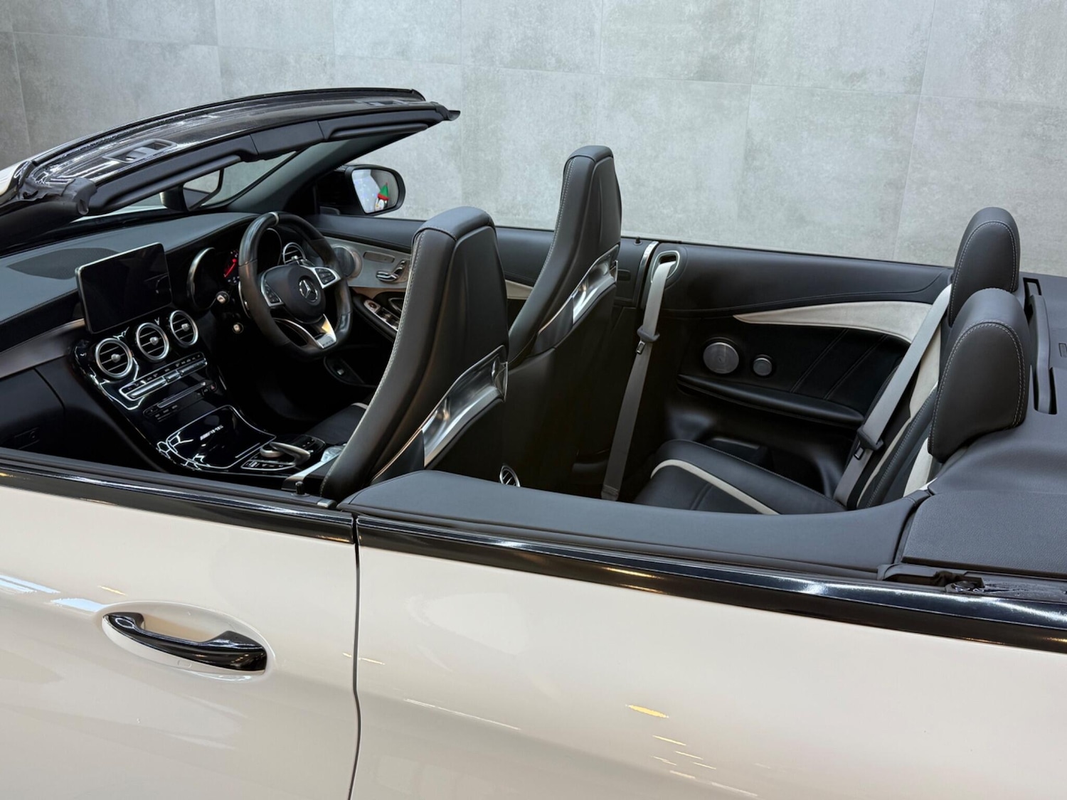 Used Mercedes-Benz C Class 2017 for sale - 76645347: Photo 58