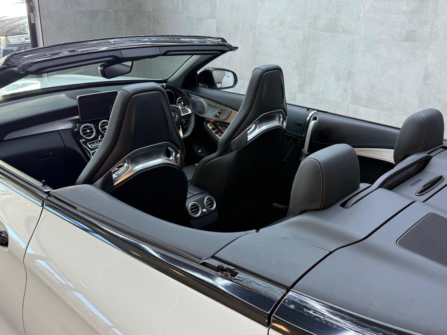 Used Mercedes-Benz C Class 2017 for sale - 76645347: Photo 59