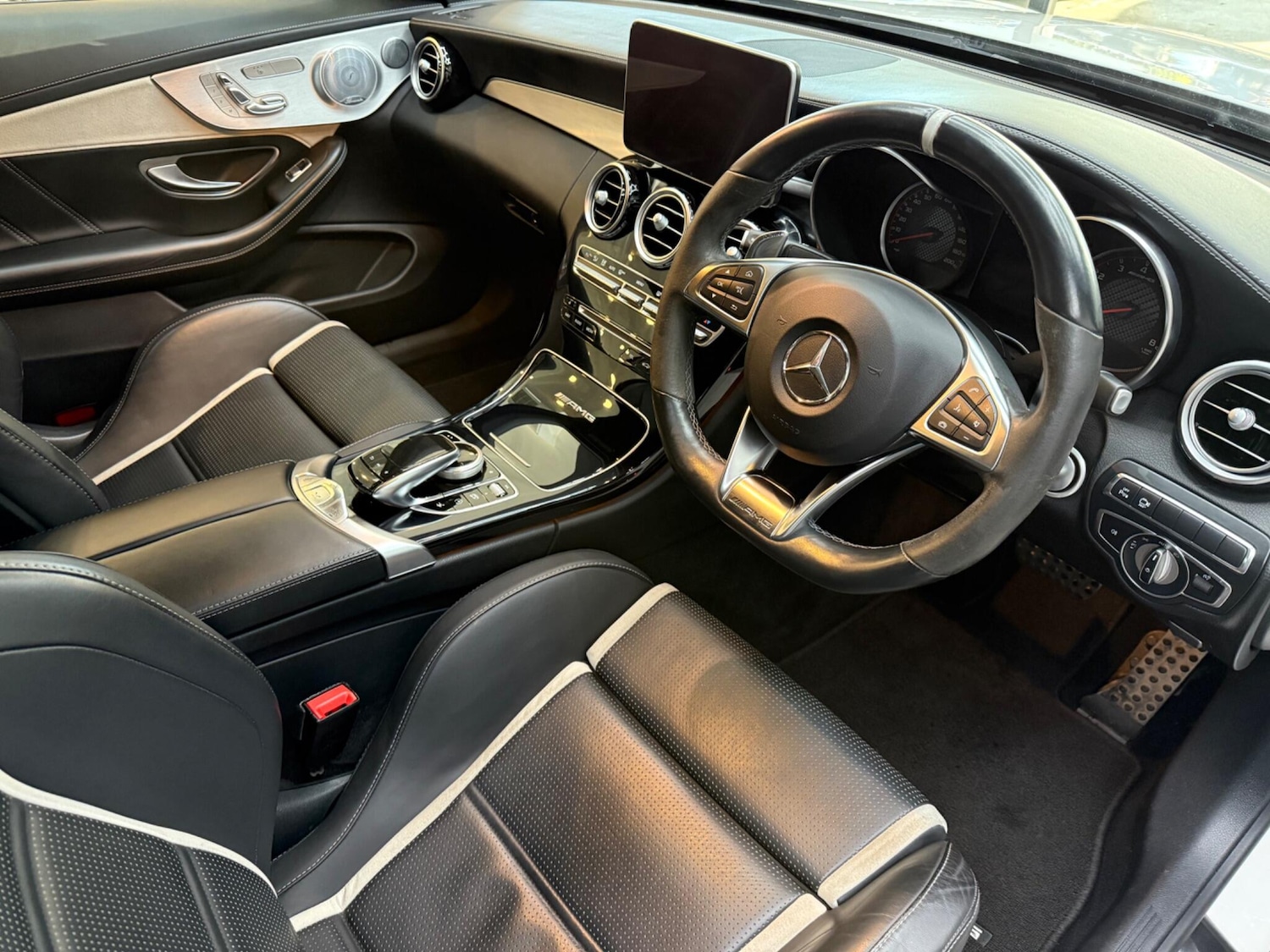 Used Mercedes-Benz C Class 2017 for sale - 76645347: Photo 61