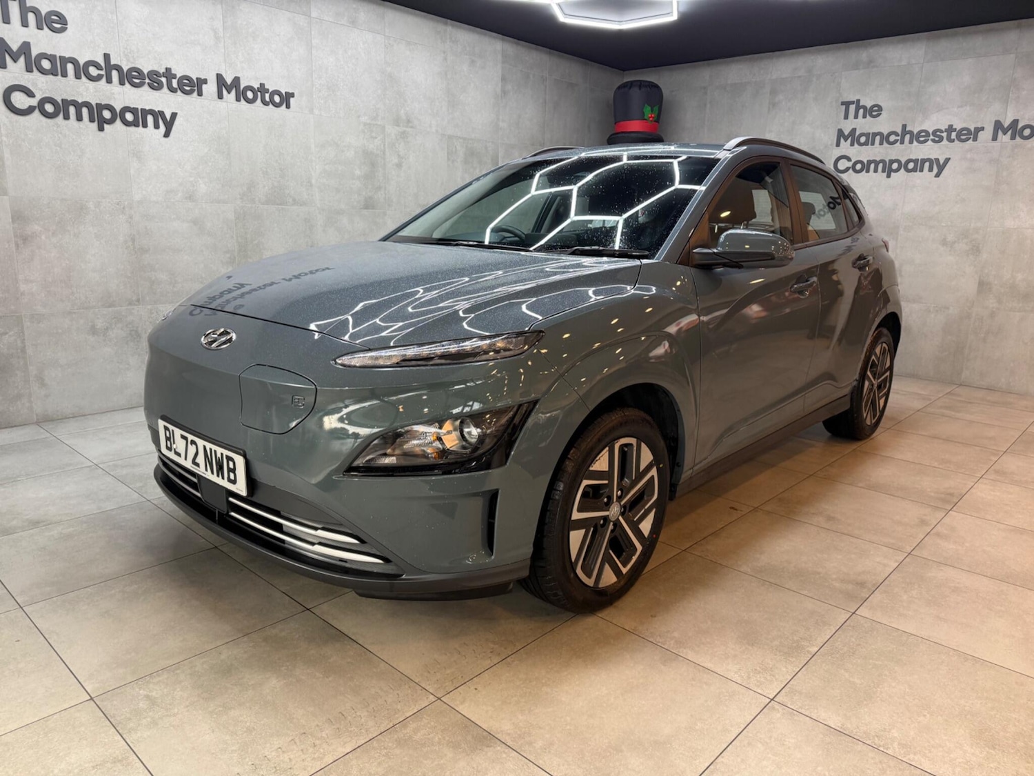 Used Hyundai KONA 2023 for sale - 76752480: Photo 1