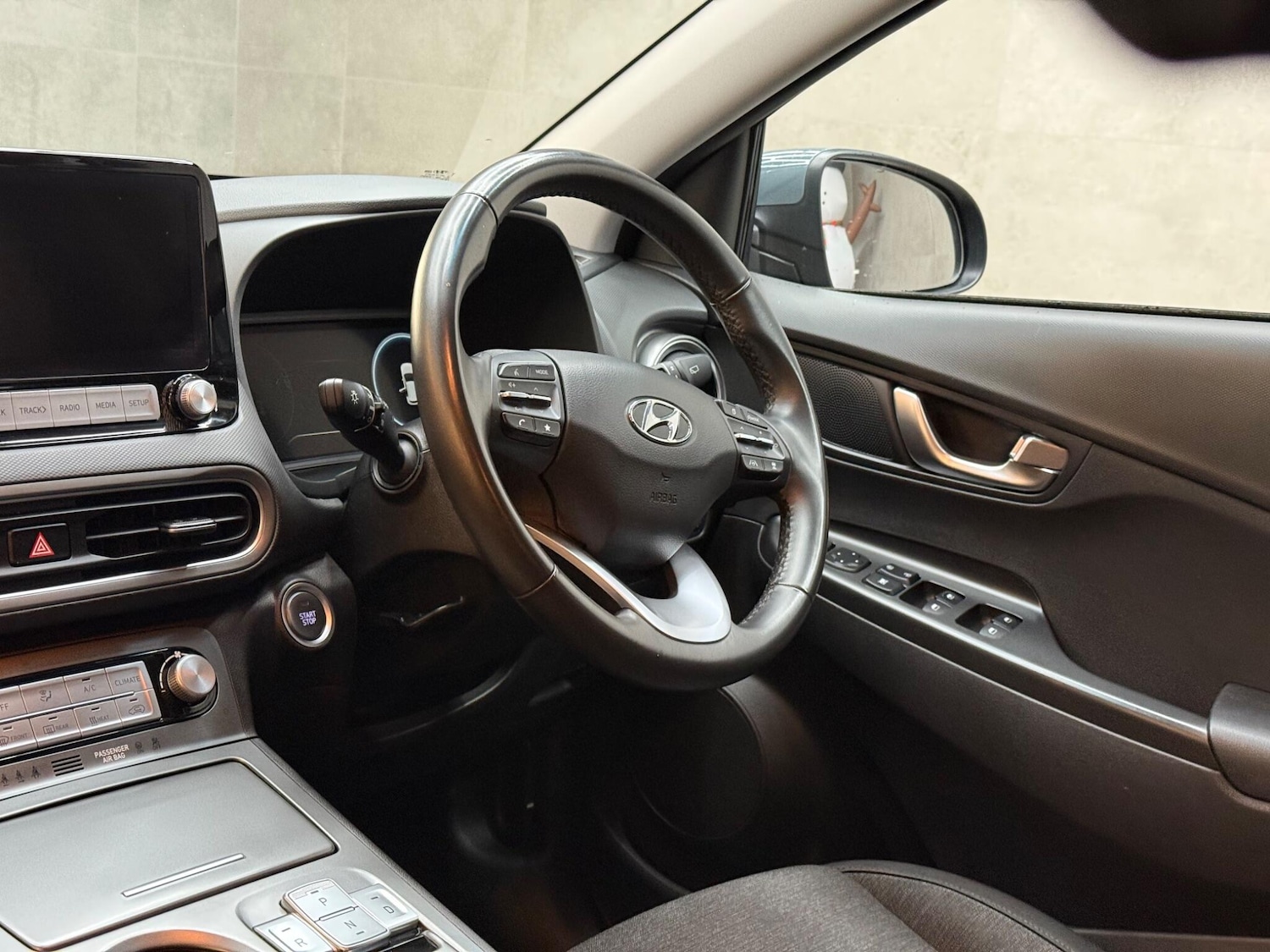 Used Hyundai KONA 2023 for sale - 76752480: Photo 13