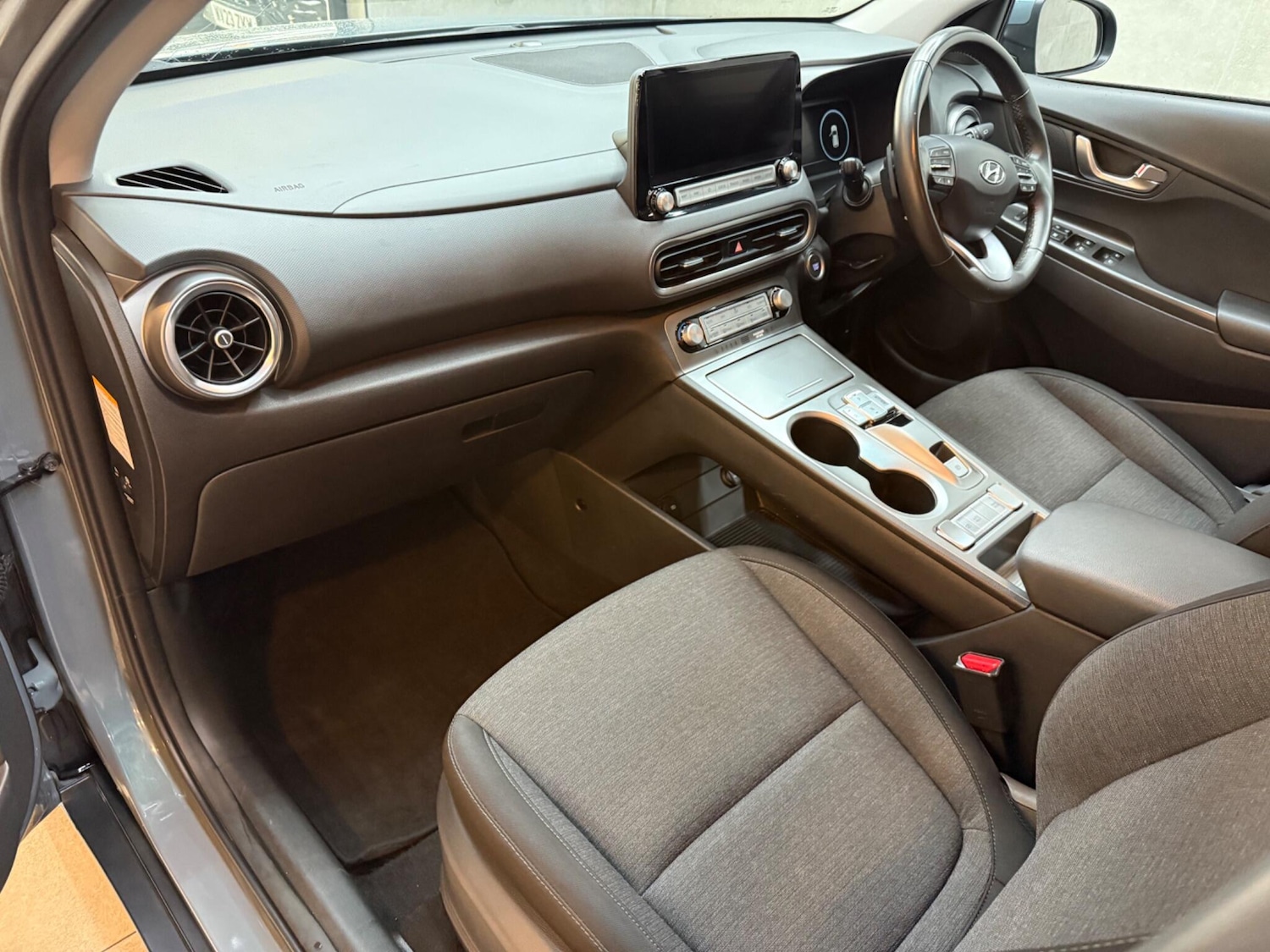 Used Hyundai KONA 2023 for sale - 76752480: Photo 16