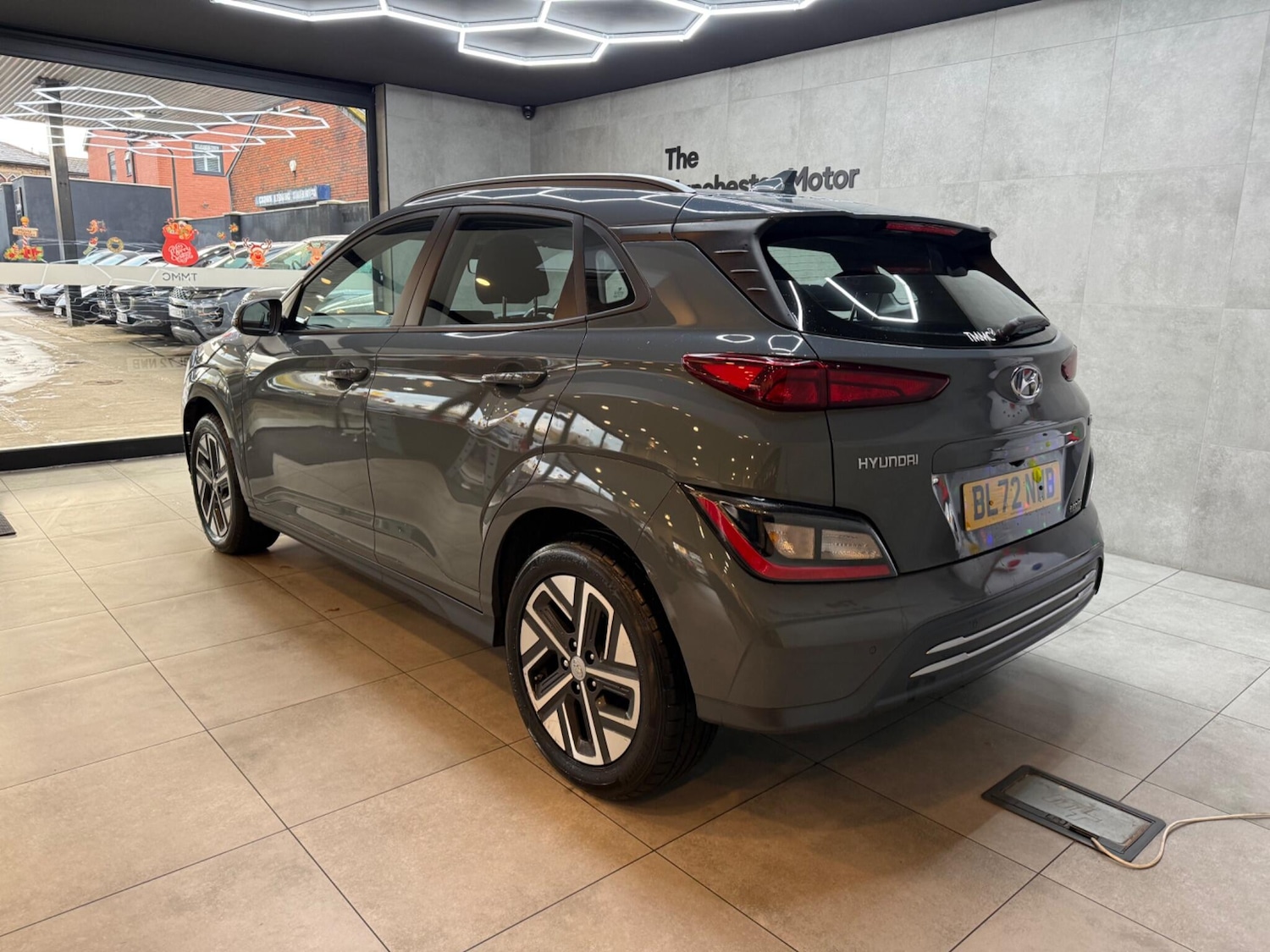 Used Hyundai KONA 2023 for sale - 76752480: Photo 3