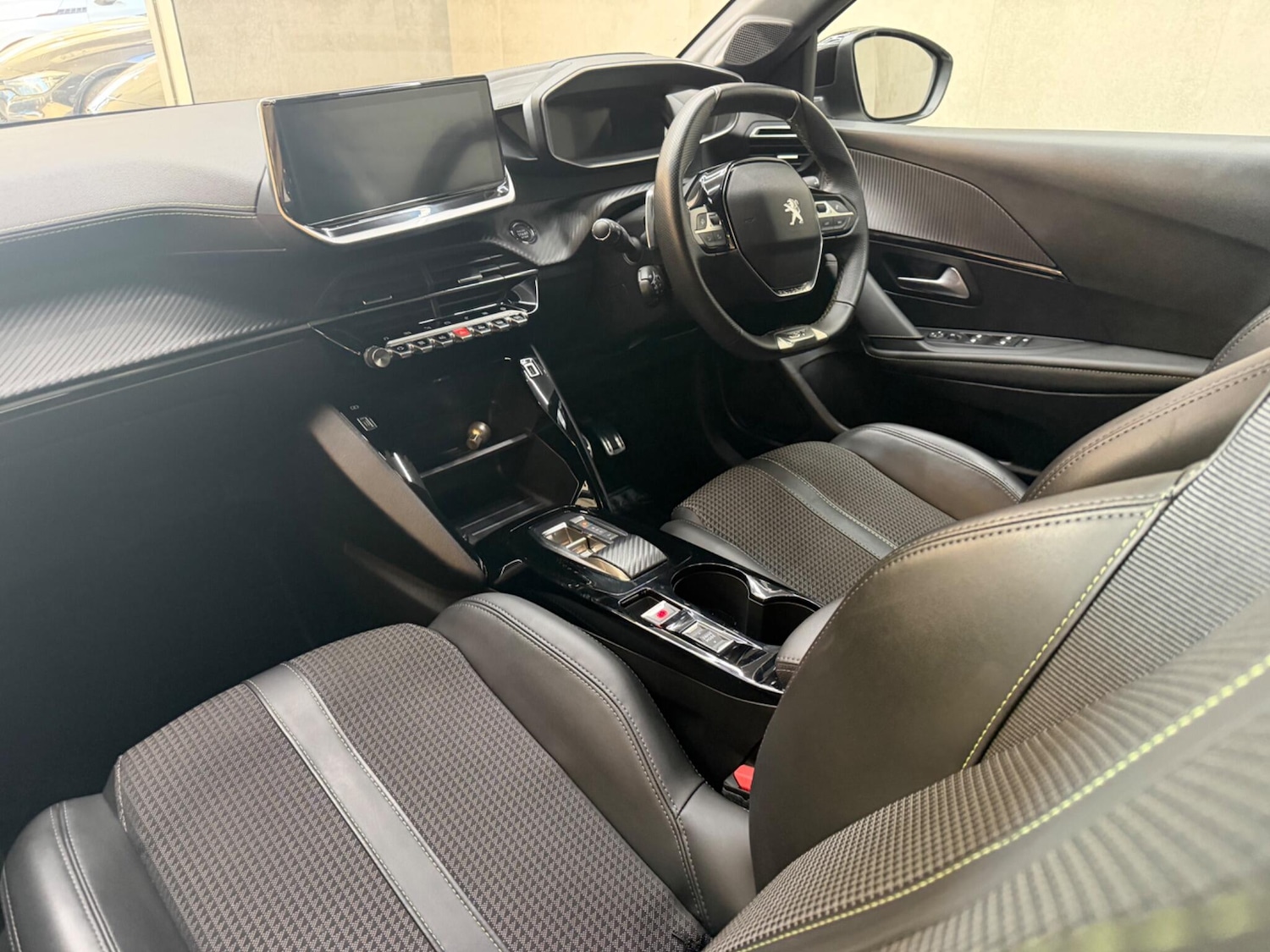 Used Peugeot 208 2023 for sale - 78170550: Photo 17