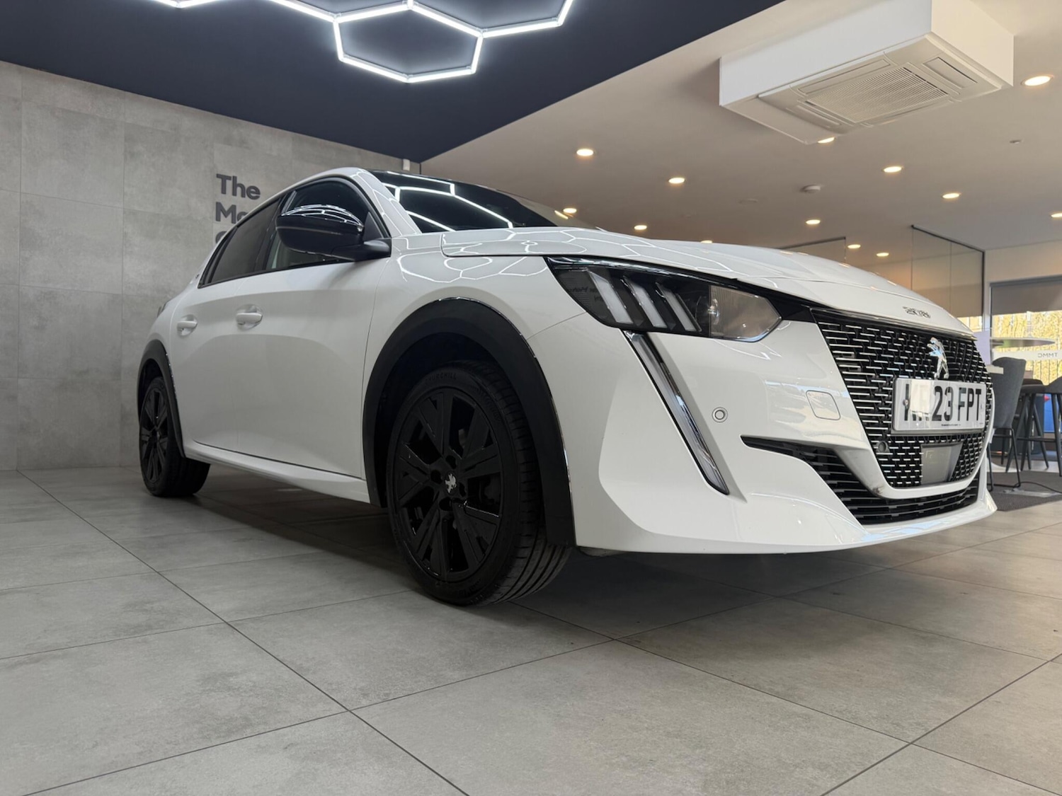 Used Peugeot 208 2023 for sale - 78170550: Photo 2