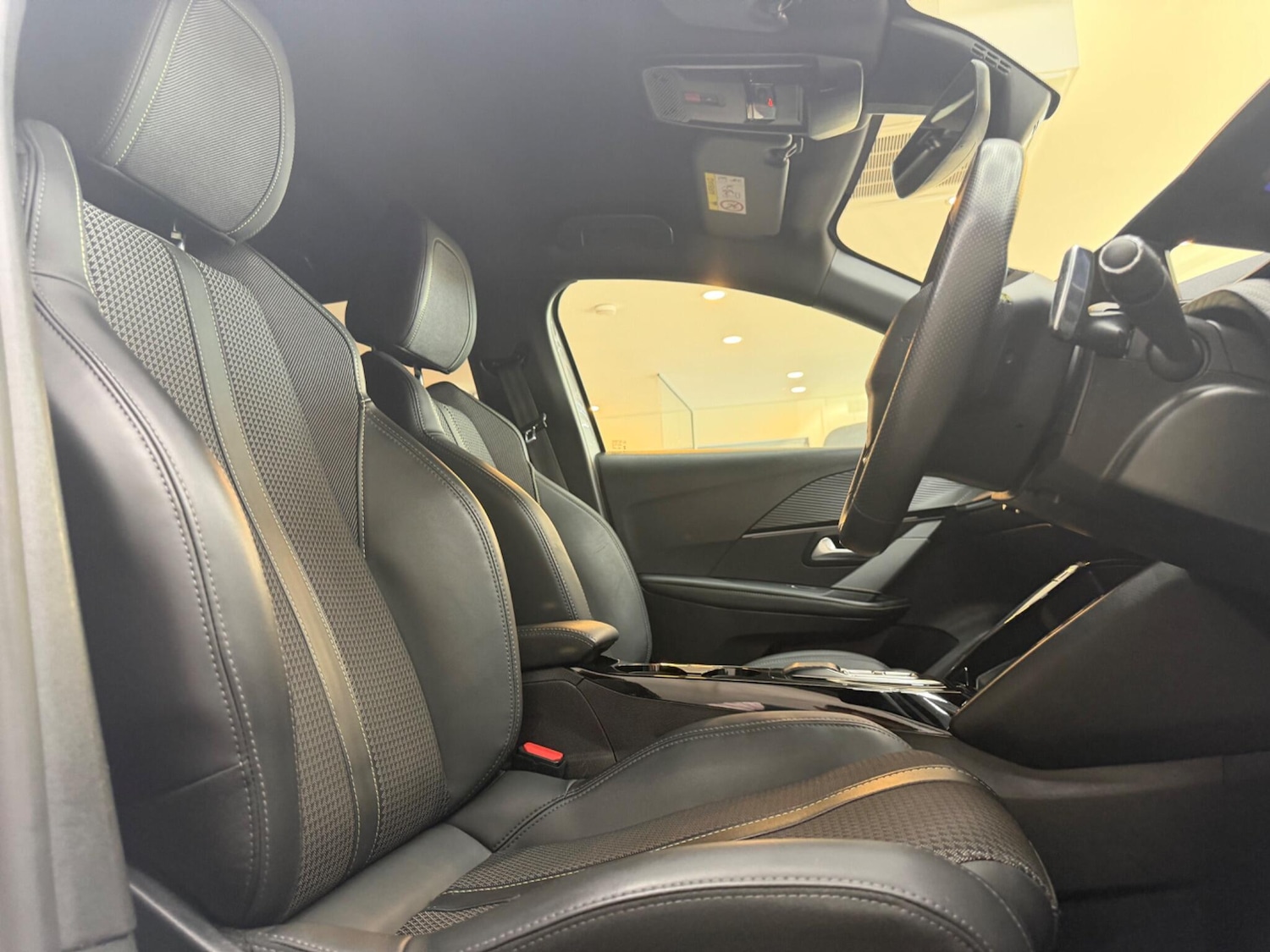 Used Peugeot 208 2023 for sale - 78170550: Photo 21