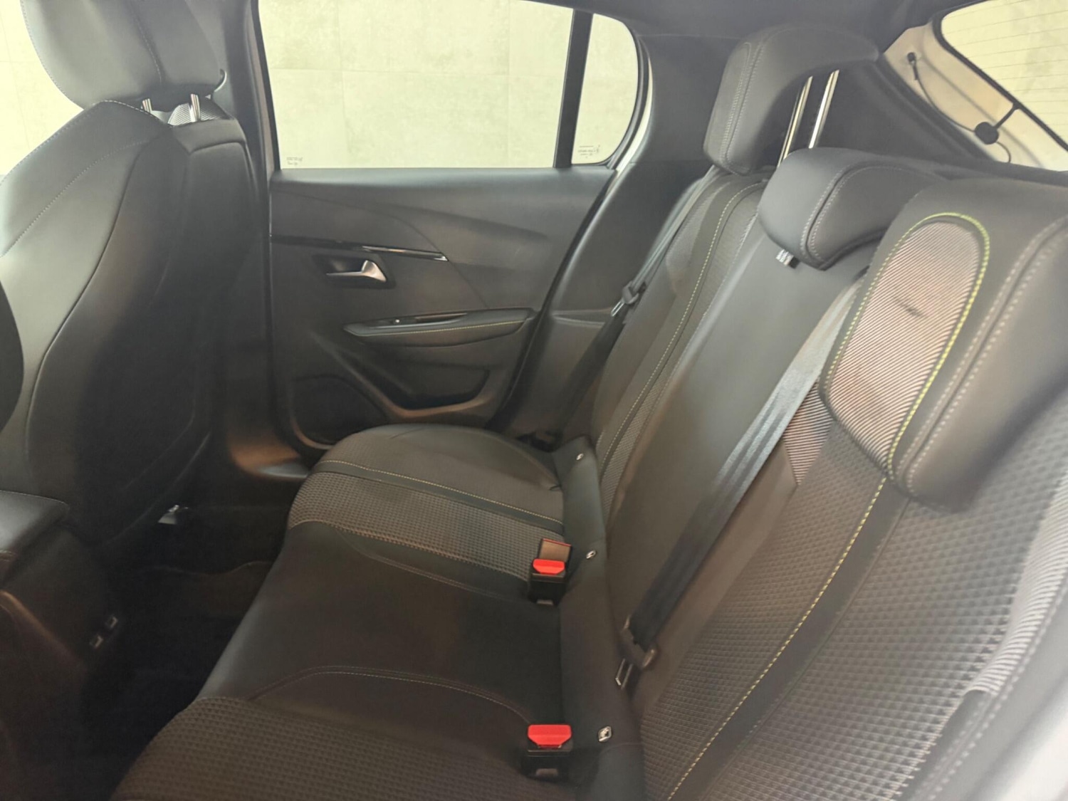 Used Peugeot 208 2023 for sale - 78170550: Photo 25