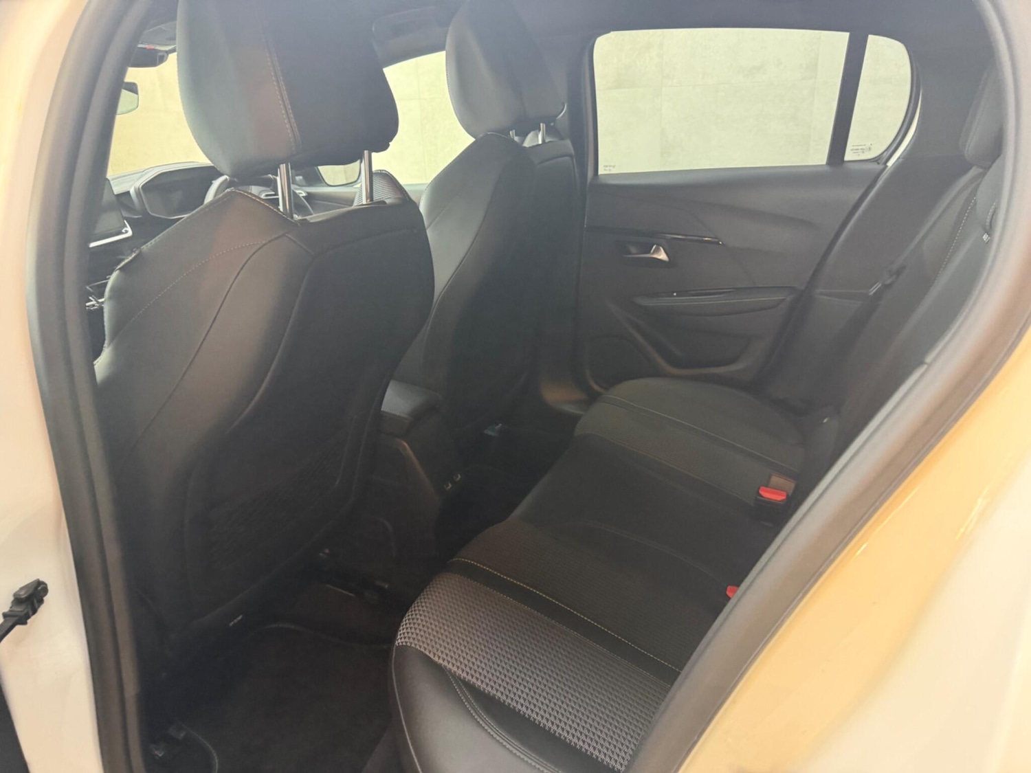 Used Peugeot 208 2023 for sale - 78170550: Photo 27