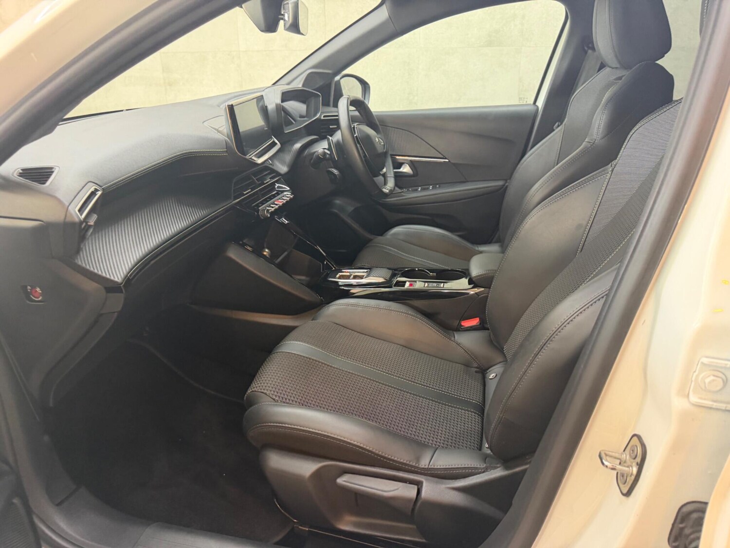 Used Peugeot 208 2023 for sale - 78170550: Photo 51