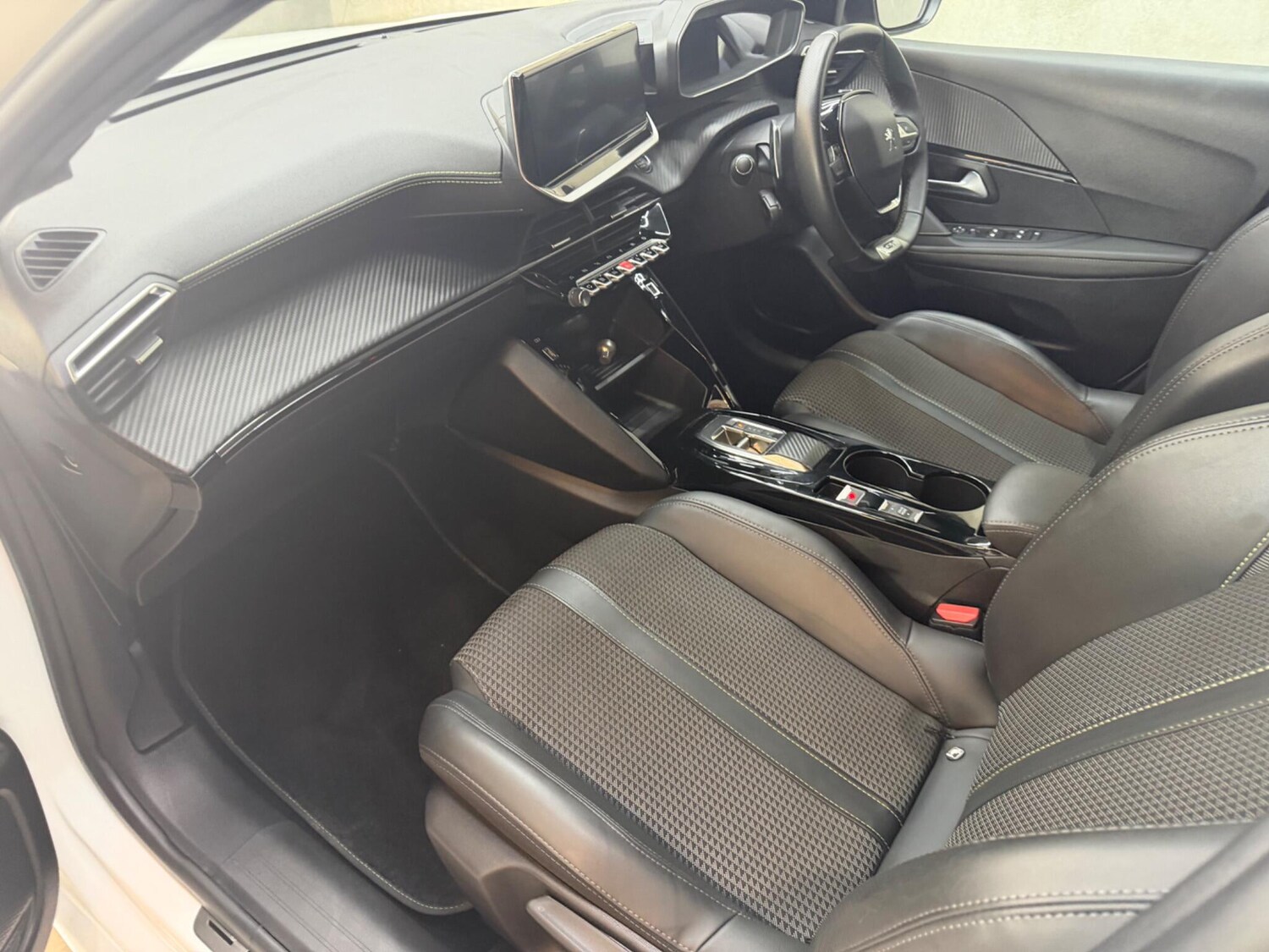 Used Peugeot 208 2023 for sale - 78170550: Photo 53