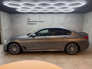 Used BMW 5 Series 2018 for sale - 76012523: Photo