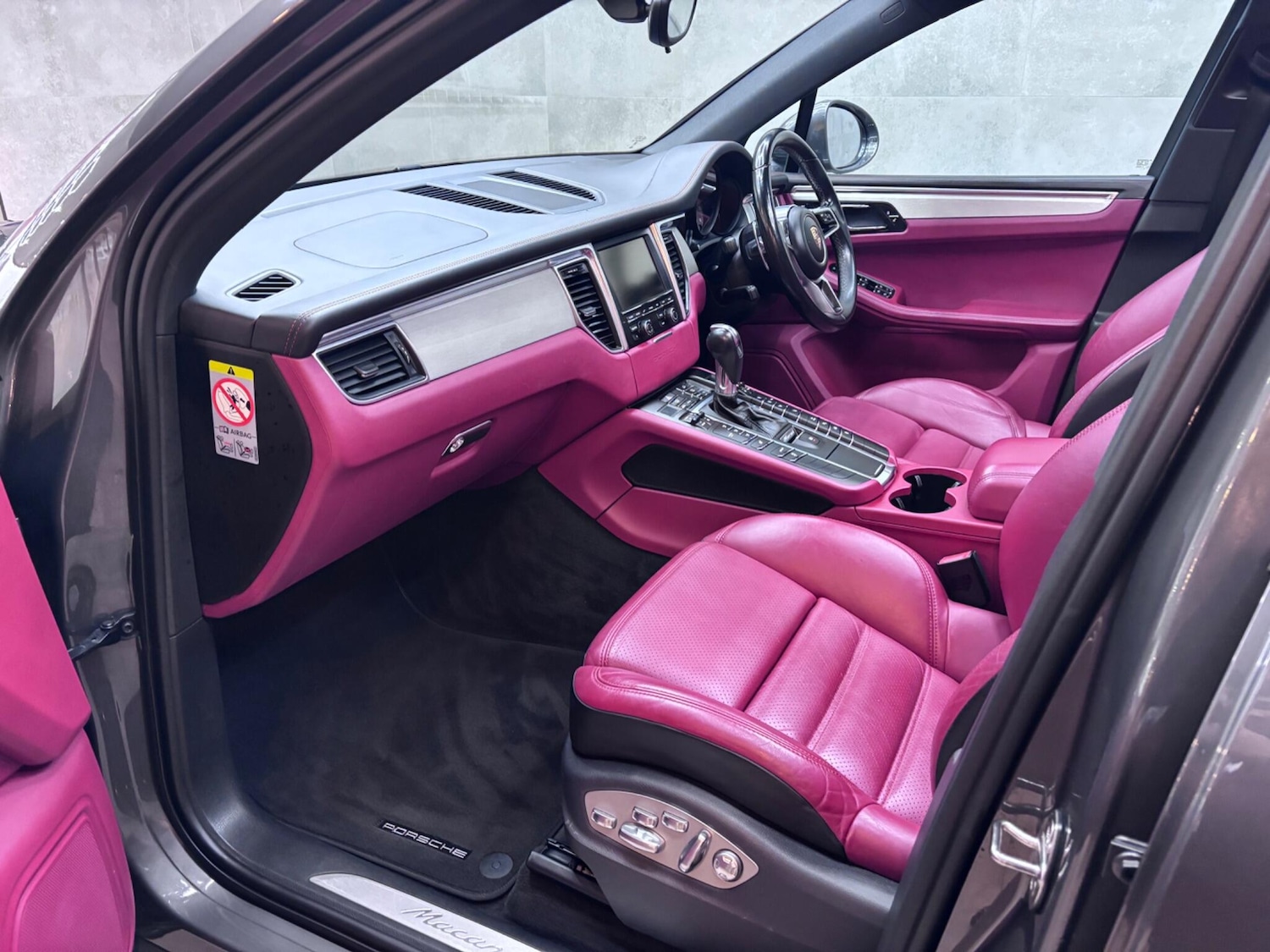 Used Porsche Macan 2014 for sale - 76337819: Photo 24