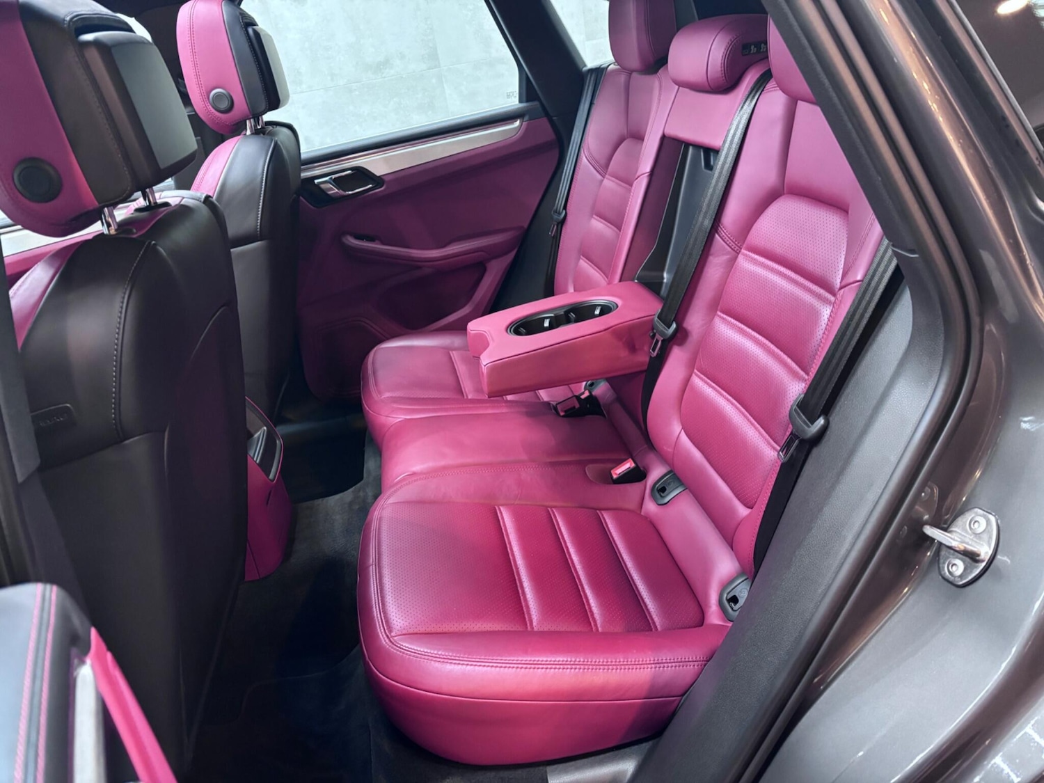 Used Porsche Macan 2014 for sale - 76337819: Photo 31