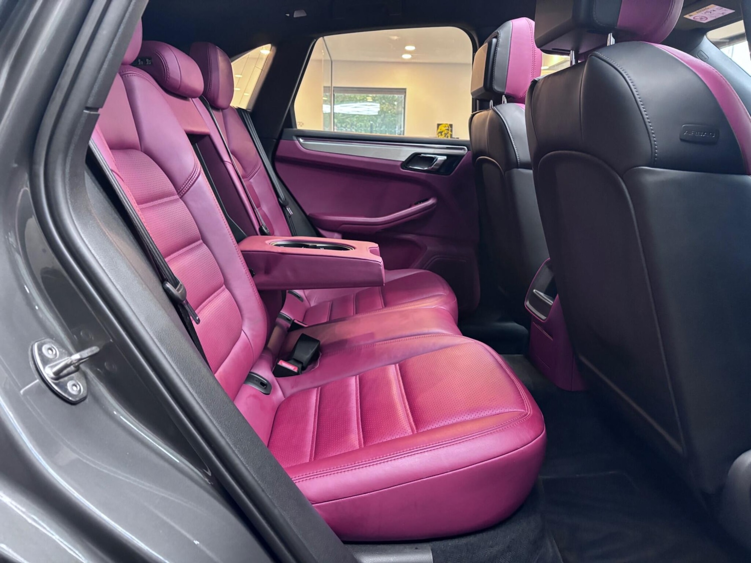 Used Porsche Macan 2014 for sale - 76337819: Photo 37