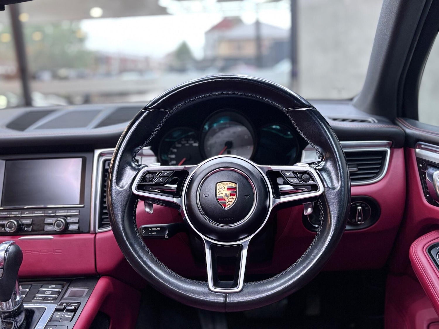 Used Porsche Macan 2014 for sale - 76337819: Photo 38