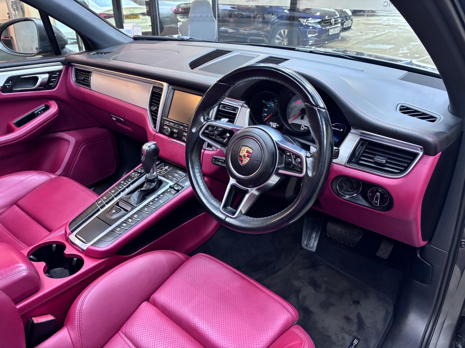 Used Porsche Macan 2014 for sale - 76337819: Photo 43