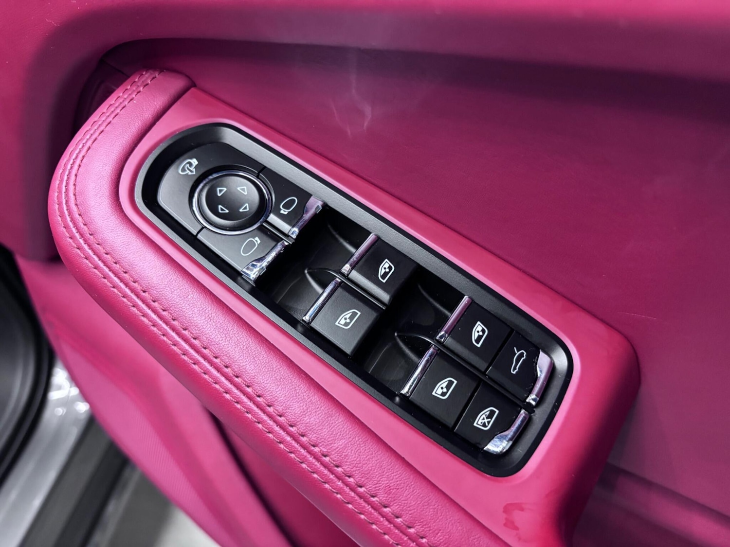 Used Porsche Macan 2014 for sale - 76337819: Photo 46