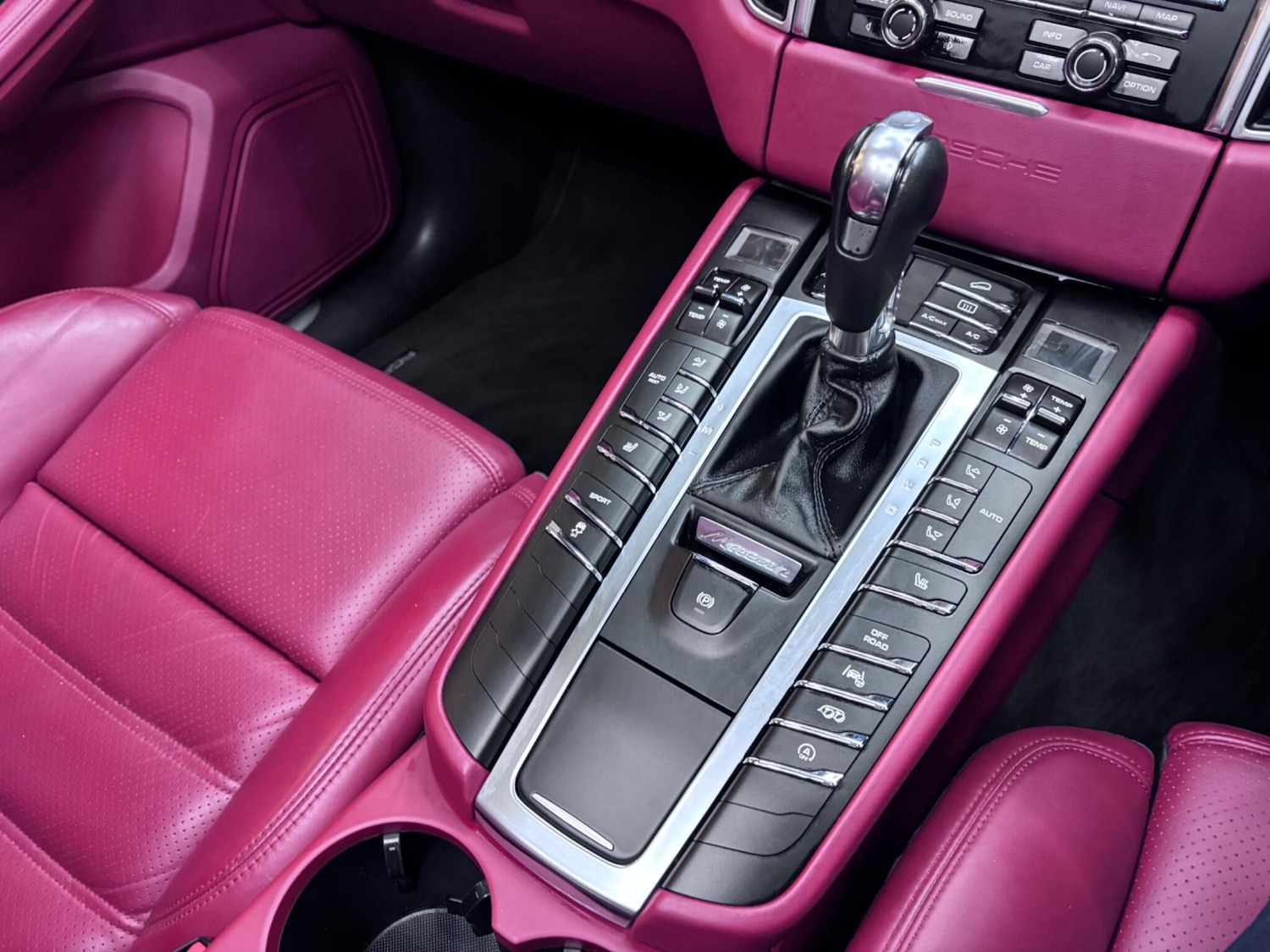 Used Porsche Macan 2014 for sale - 76337819: Photo 66