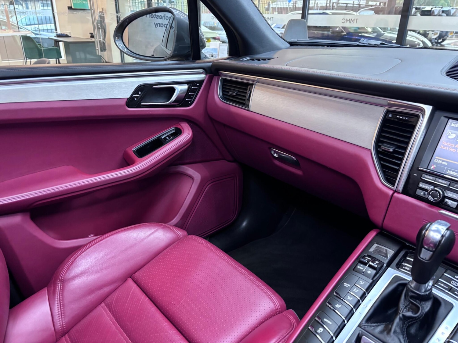 Used Porsche Macan 2014 for sale - 76337819: Photo 69