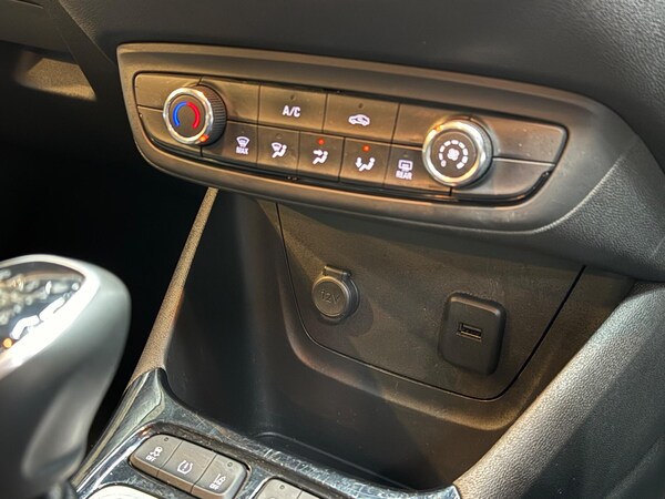 Used Vauxhall Crossland X 2020 for sale - 76094835: Photo 31