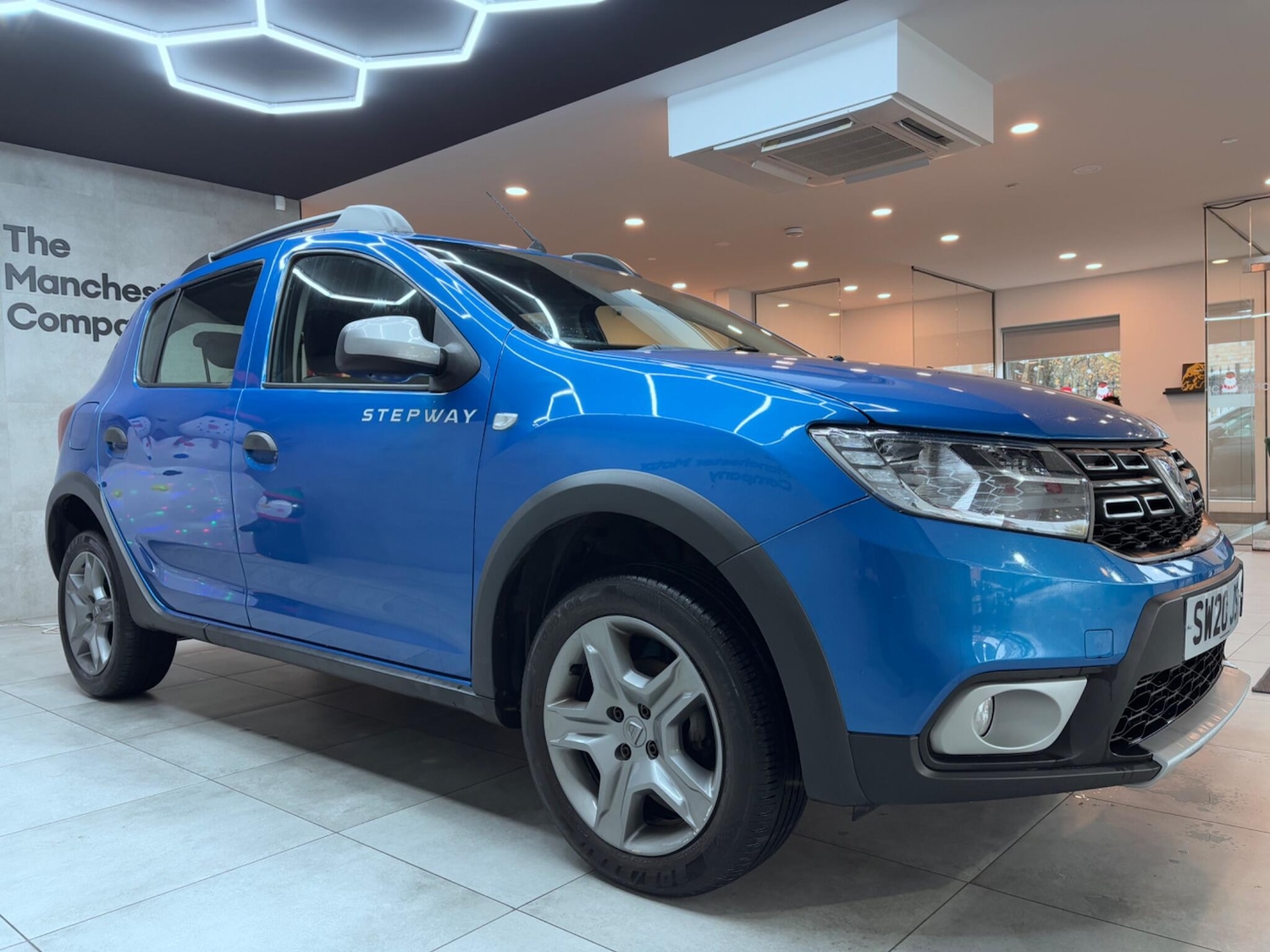 Used Dacia Sandero Stepway 2020 for sale - 76759307: Photo 2