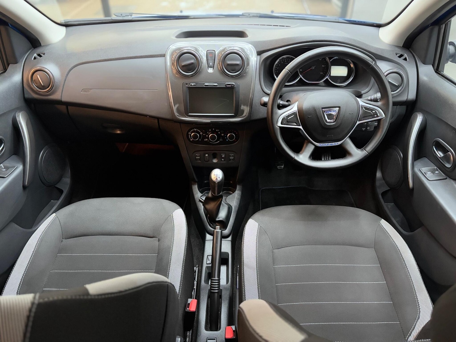 Used Dacia Sandero Stepway 2020 for sale - 76759307: Photo 23