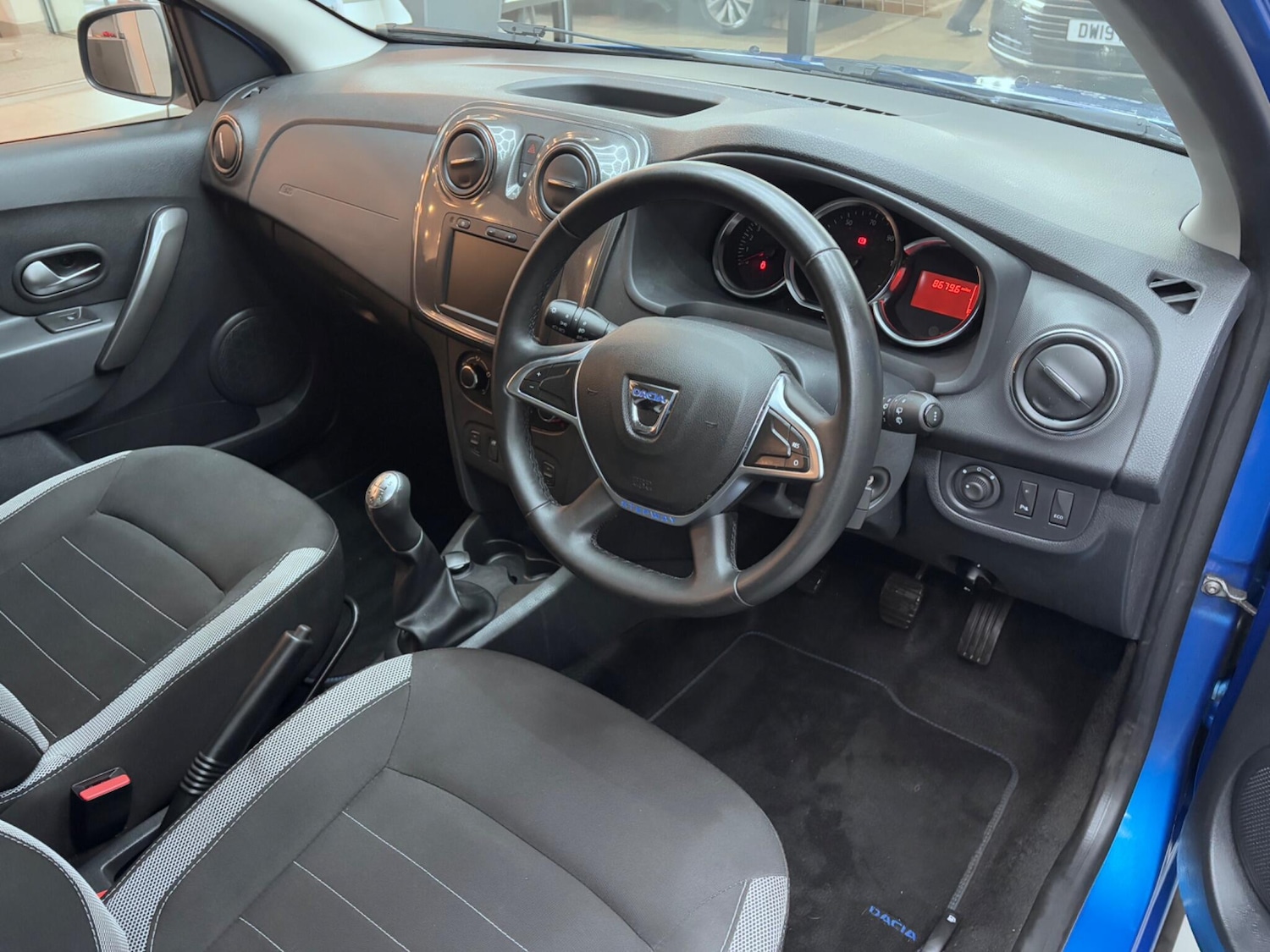 Used Dacia Sandero Stepway 2020 for sale - 76759307: Photo 24