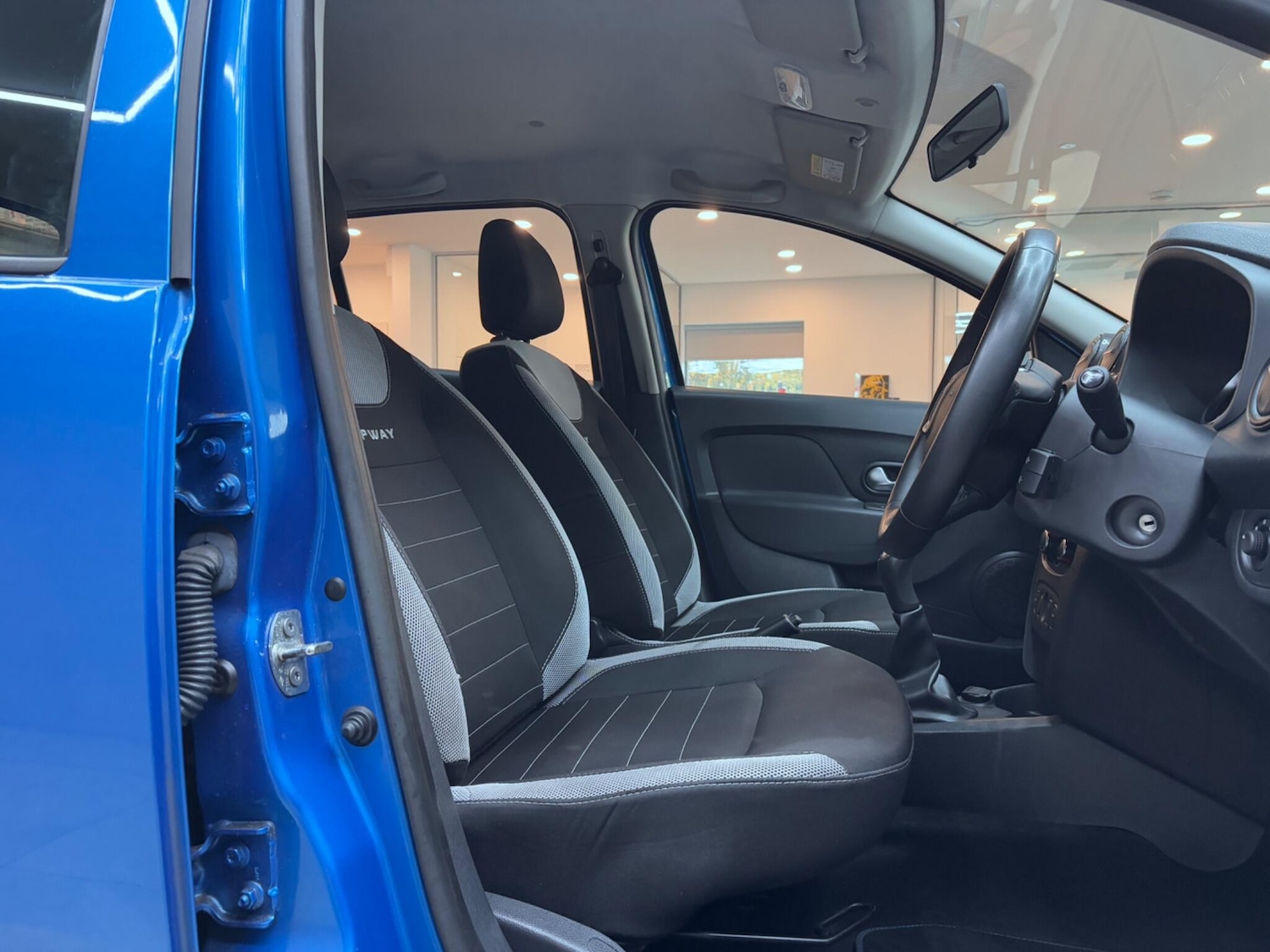 Used Dacia Sandero Stepway 2020 for sale - 76759307: Photo 30