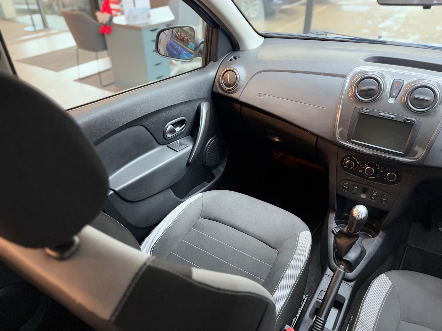 Used Dacia Sandero Stepway 2020 for sale - 76759307: Photo 65