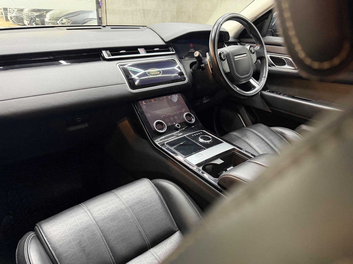 Used Land Rover Range Rover Velar 2017 for sale - 77156597: Photo 12