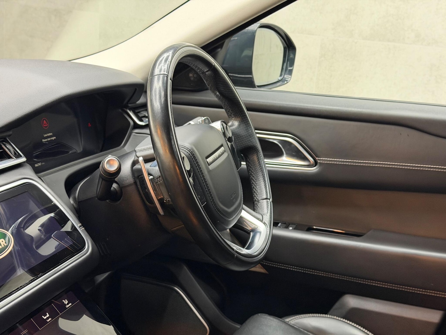 Used Land Rover Range Rover Velar 2017 for sale - 77156597: Photo 13