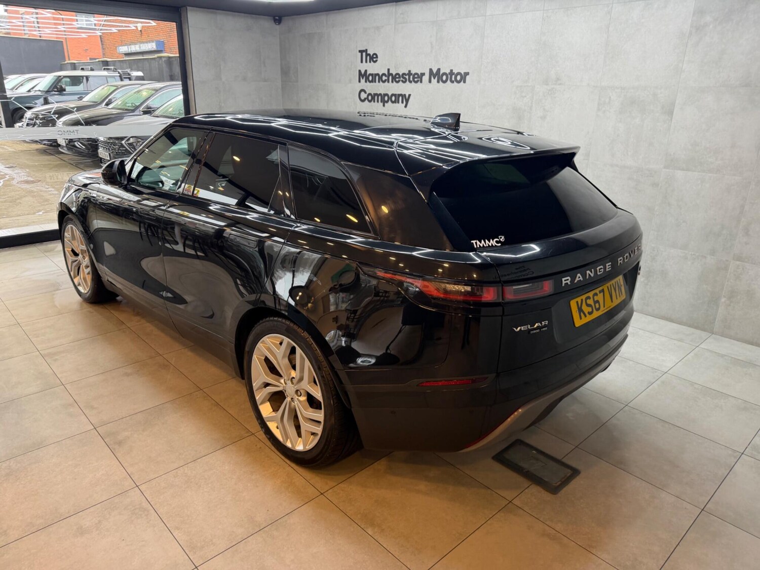 Used Land Rover Range Rover Velar 2017 for sale - 77156597: Photo 2